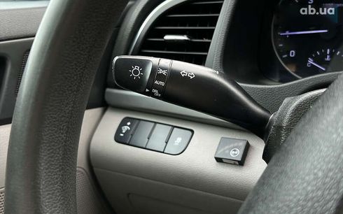 Hyundai Elantra 2016 - фото 21