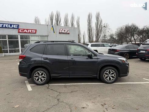 Subaru Forester 2019 - фото 6