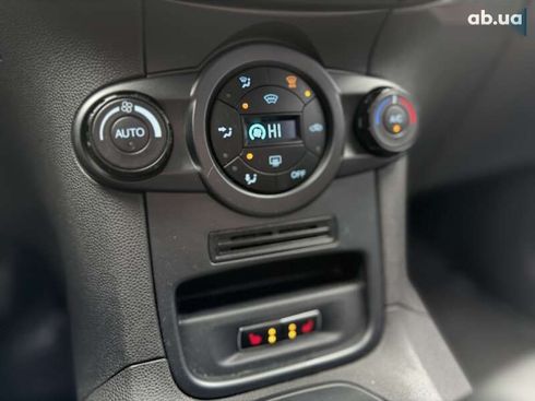 Ford Fiesta 2016 - фото 20
