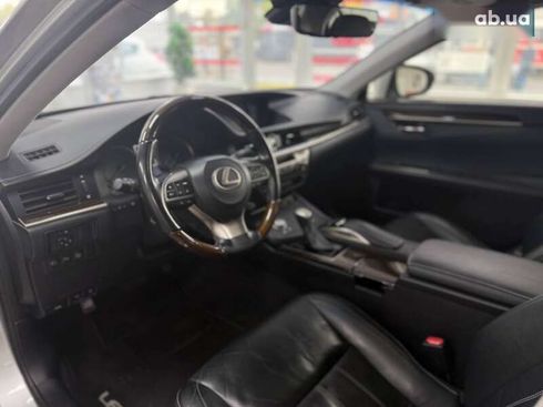 Lexus ES 2015 - фото 25