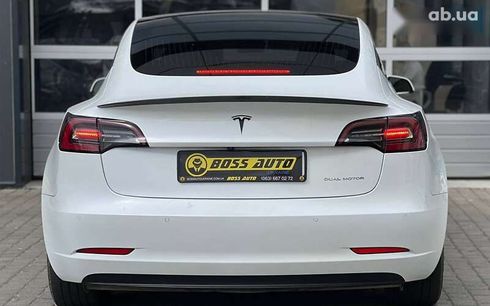 Tesla Model 3 2019 - фото 6
