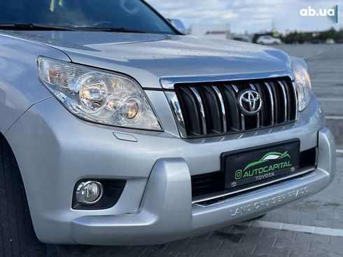 Toyota Land Cruiser Prado 2011 - фото 12