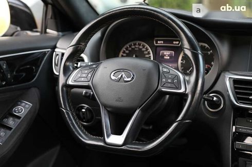 Infiniti Q30 2016 - фото 12