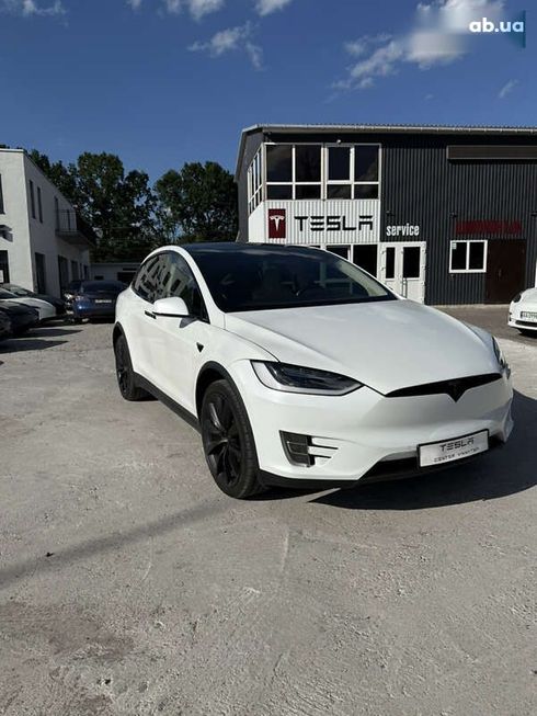 Tesla Model X 2018 - фото 7
