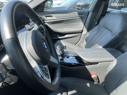 BMW 5 серия 2022 - фото 13