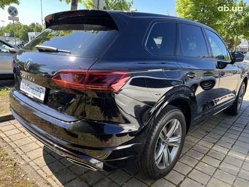 Volkswagen Touareg 2022 - фото 7