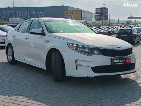 Kia Optima 2017 белый - фото 3