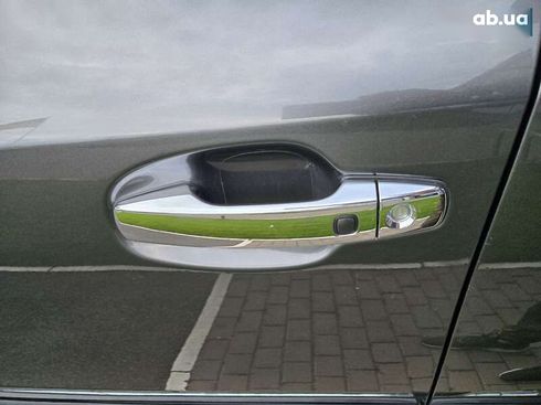 Toyota Land Cruiser 2012 - фото 28