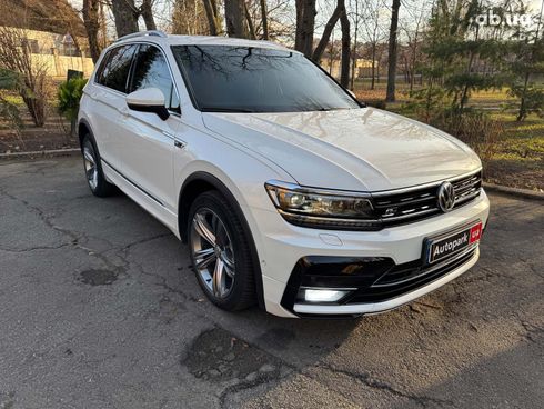 Volkswagen Tiguan 2018 белый - фото 5