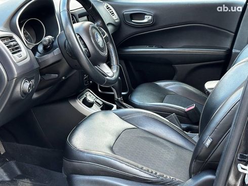 Jeep Compass 2017 черный - фото 18
