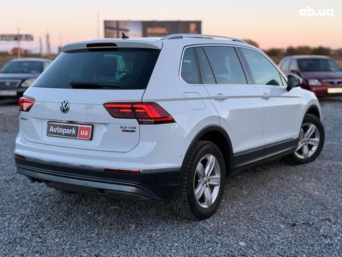 Volkswagen Tiguan 2017 белый - фото 9
