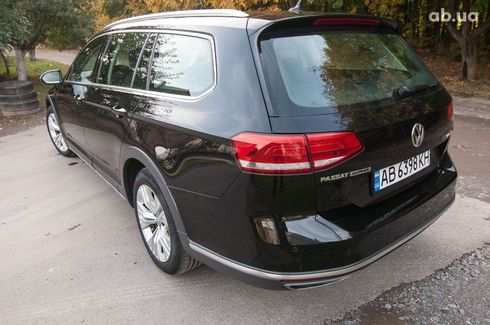 Volkswagen Passat 2016 черный - фото 14