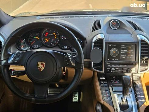 Porsche Cayenne 2010 - фото 18