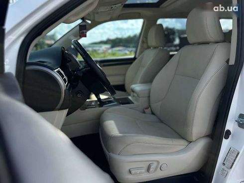 Lexus GX 2020 - фото 10