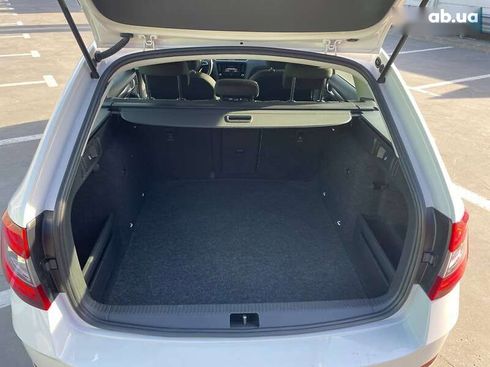 Skoda Octavia 2020 - фото 23