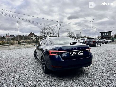 Skoda Superb 2019 - фото 9