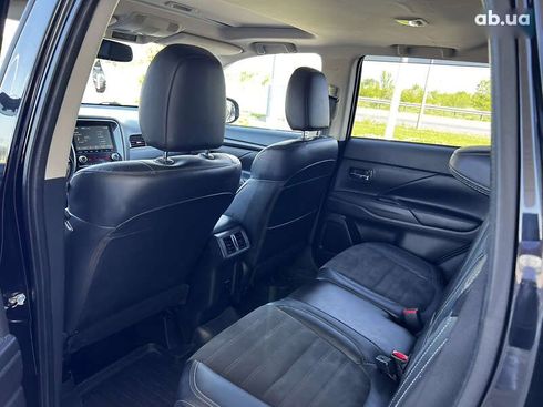 Mitsubishi Outlander 2019 - фото 18