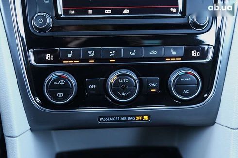 Volkswagen Passat 2017 - фото 19