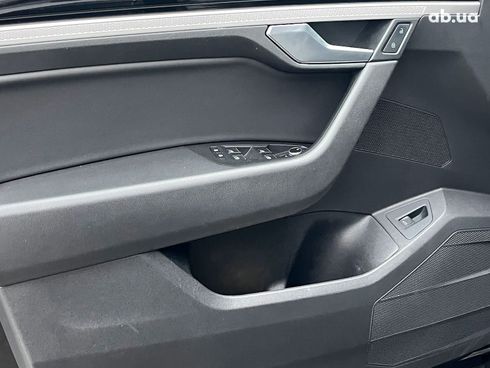 Volkswagen Touareg 2019 серый - фото 47