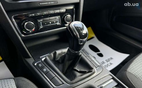 Skoda Superb 2011 - фото 19