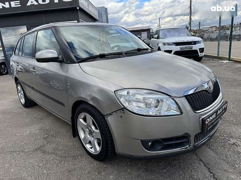 Skoda Fabia 2008 - фото 5