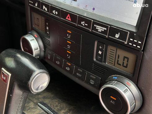 Volkswagen Touareg 2009 черный - фото 67