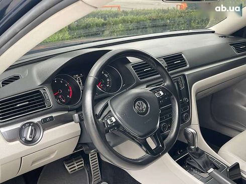 Volkswagen Passat 2018 - фото 11