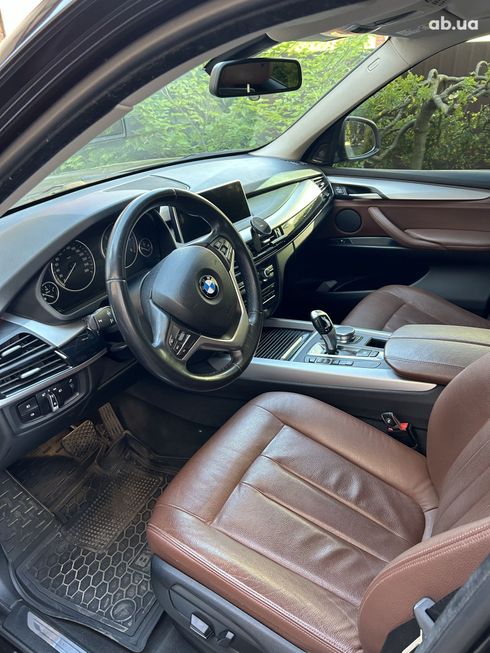 BMW X5 2016 коричневый - фото 3