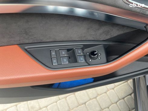 Audi E-Tron 2019 серый - фото 22