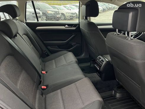 Volkswagen passat b8 2016 белый - фото 25
