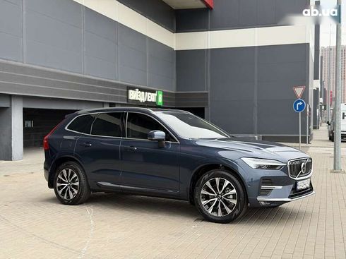 Volvo XC60 2023 - фото 18