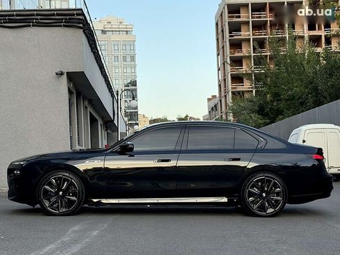 BMW i7 2025 - фото 25