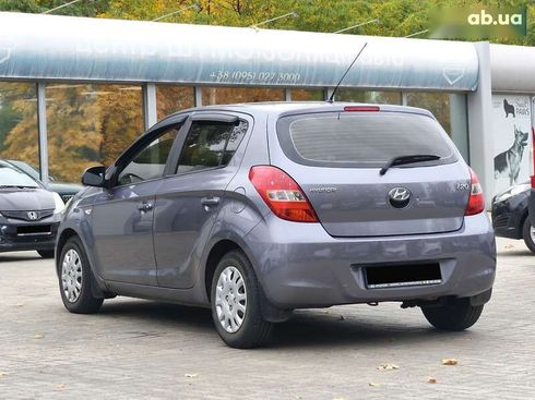 Hyundai i20 2012 - фото 9