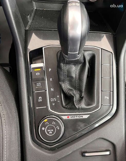 Volkswagen Tiguan 2018 - фото 15