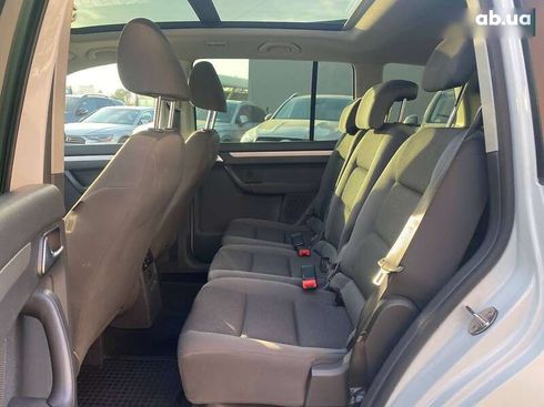 Volkswagen Touran 2015 - фото 19
