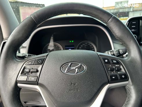 Hyundai Tucson 2019 серый - фото 23