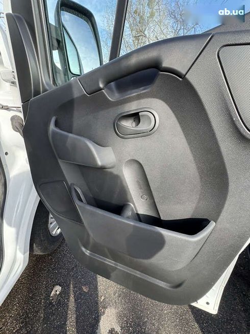 Renault Master 2019 - фото 19