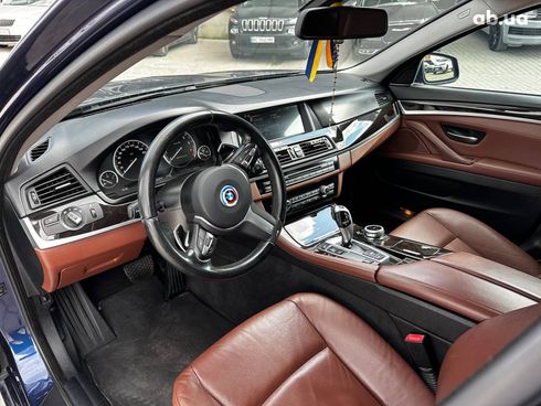 BMW 5 серия 2013 синий - фото 21