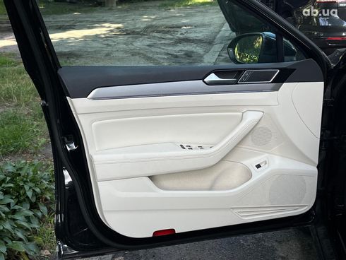 Volkswagen passat b8 2019 черный - фото 52