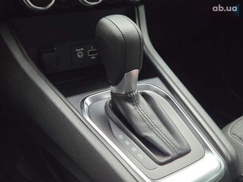 Renault Captur 2021 - фото 12