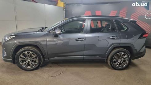 Toyota RAV4 2022 - фото 3