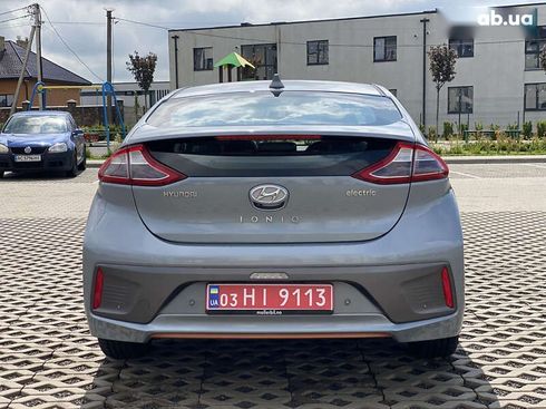 Hyundai Ioniq 2017 - фото 16