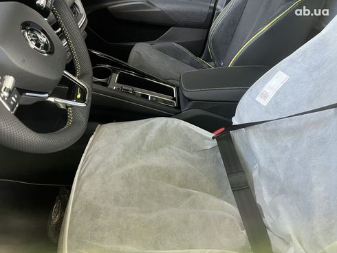 Skoda Enyaq Coupe RS 2023 - фото 31