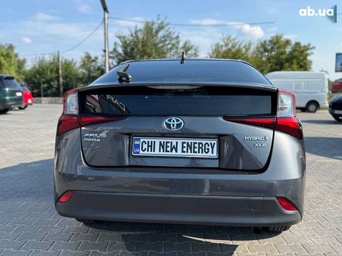 Toyota Prius 2020 - фото 8
