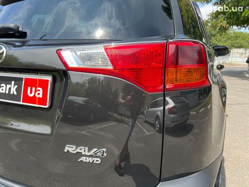 Toyota RAV4 2014 коричневый - фото 14