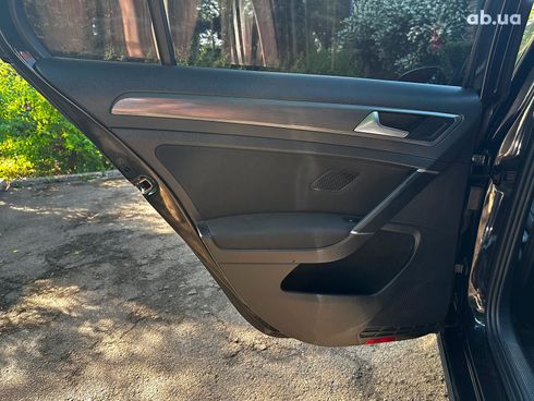 Volkswagen e-Golf 2017 черный - фото 47