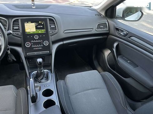 Renault Megane 2018 - фото 22