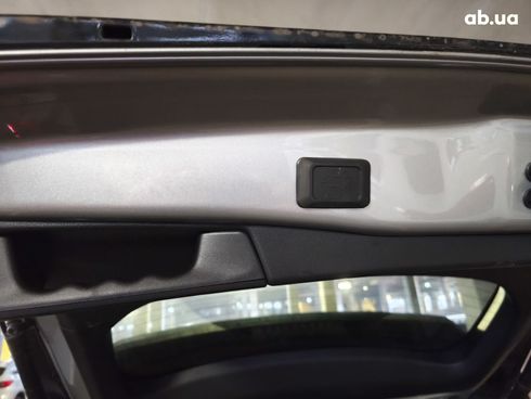 Toyota RAV4 Hybrid 2019 серый - фото 10