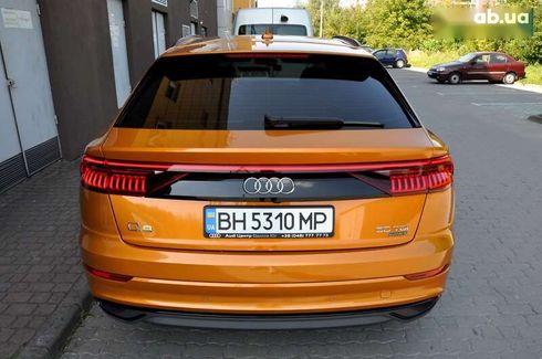 Audi Q8 2020 - фото 10