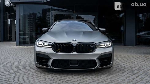 BMW M5 2018 - фото 2